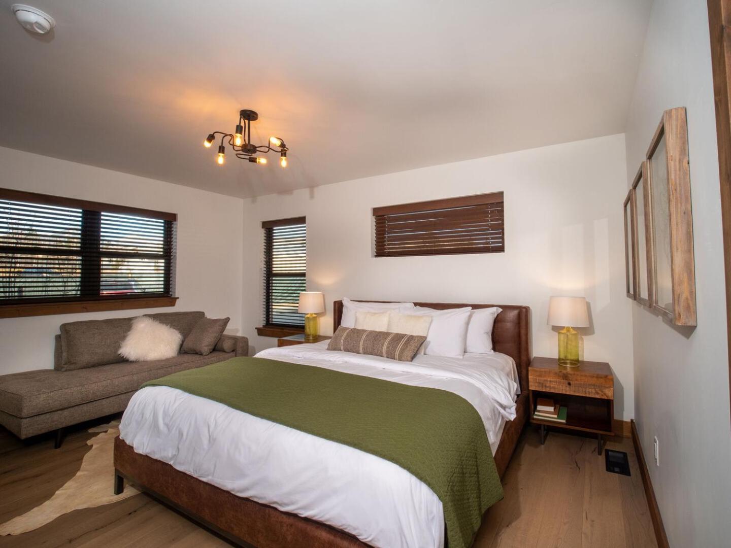 Chic Retreat Indoor Outdoor Fireplace, Private Jacuzzi, Great Location! เอสเทสพาร์ค ห้อง รูปภาพ
